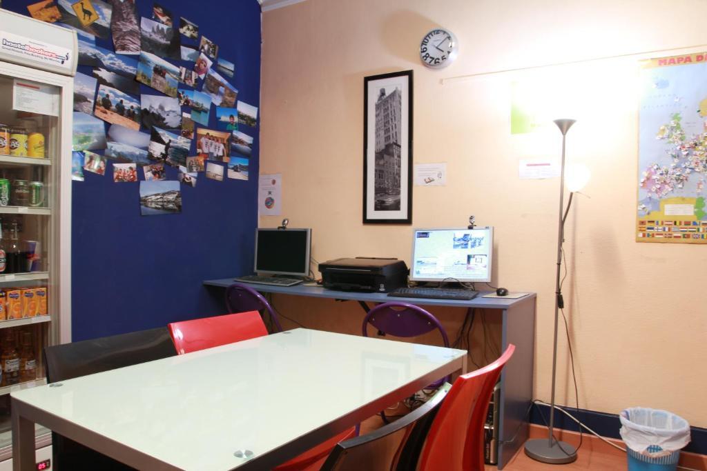 Hostel Hemingway Pampelune Extérieur photo